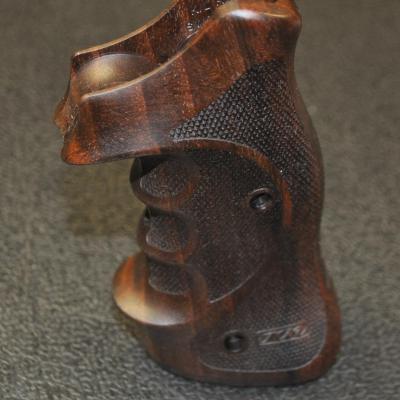 Nill- griffe  S&W  -- K/L -- square butt