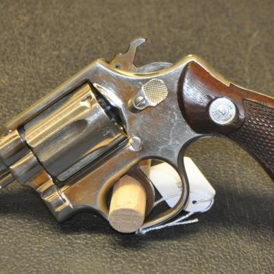 Revolver Taurus  nickelé 38 SP canon 2