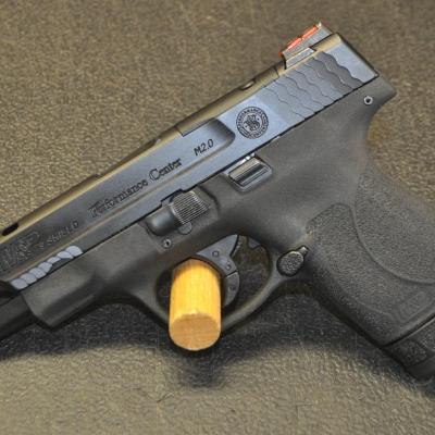 S&W MP 9 shield Performence Center  M2.0