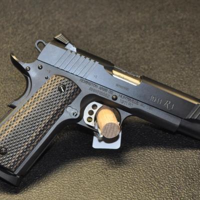 Remington 1911 R1    Enhanced