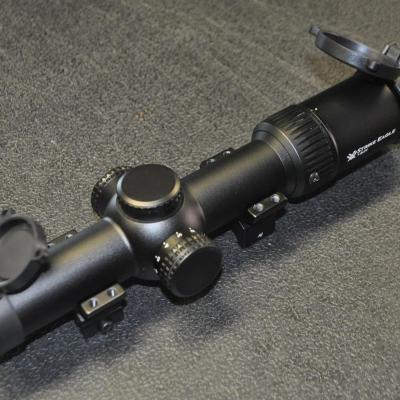 Lunette Strike Eagle 1-8x24