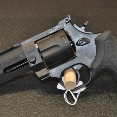 Taurus Raging Hunter 5