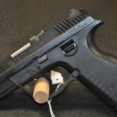 CZ 100