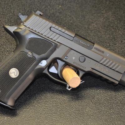 Sig P226 Legion