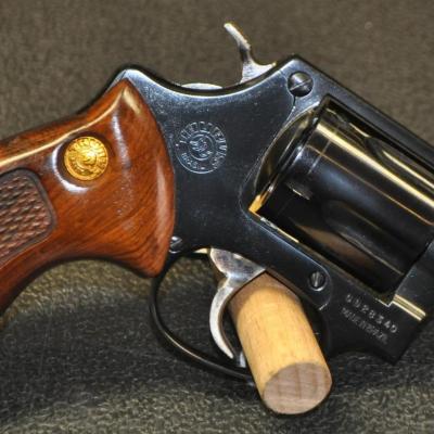 Revolver Taurus 38 SP canon 2