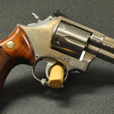 S&W 686 --    6